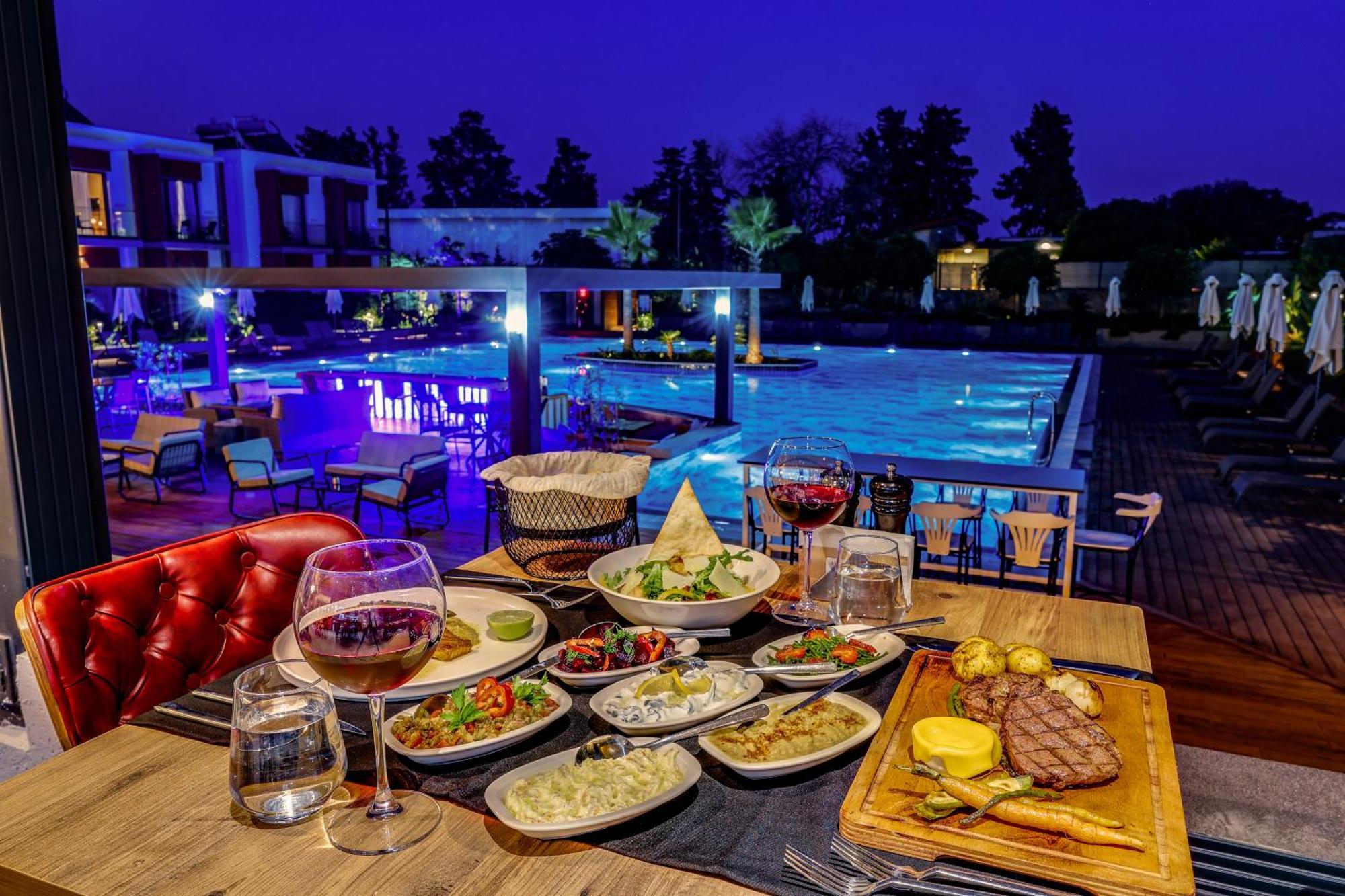 Celeste Bella Luxury Hotel & Spa Ortakent Bagian luar foto