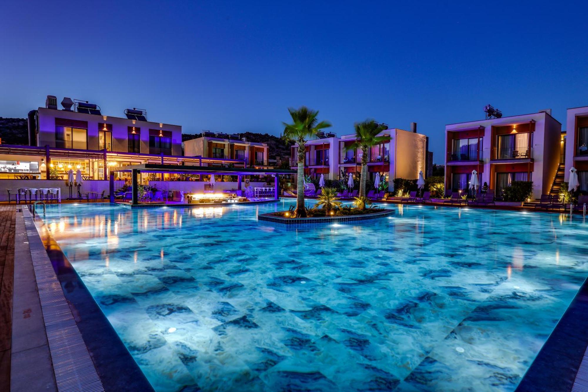 Celeste Bella Luxury Hotel & Spa Ortakent Bagian luar foto